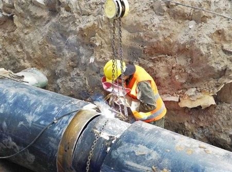 管道设备安装焊接暖气管蒸汽管热力管小区改造自来水安装