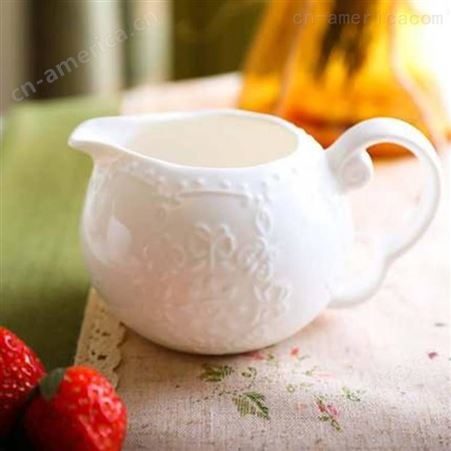 浮雕蝴蝶花卉骨瓷咖啡壶碟 陶瓷蕾丝咖啡杯 简约下午花茶茶具